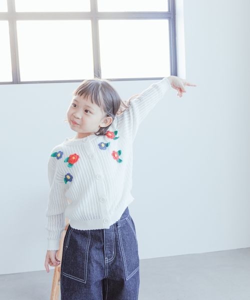 LOWRYS FARM（ローリーズファーム）の「フラワーモチーフニット