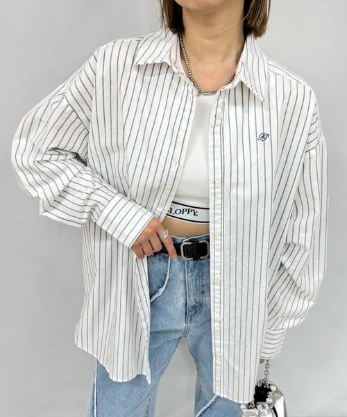 WHO'S WHO gallery（フーズフーギャラリー）の「FPビッグシャツ（シャツ/ブラウス・レディース・オフホワイト/サックスブルー/ホワイト系その他/ブルー系その他・FREE）」の3枚目の写真