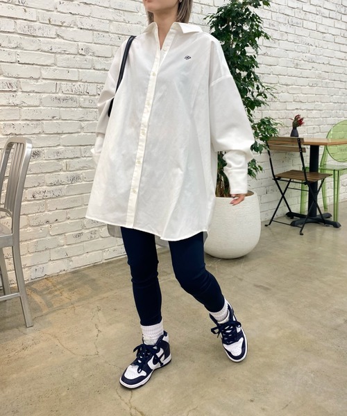 WHO'S WHO gallery（フーズフーギャラリー）の「FPビッグシャツ（シャツ/ブラウス・レディース・オフホワイト/サックスブルー/ホワイト系その他/ブルー系その他・FREE）」の7枚目の写真