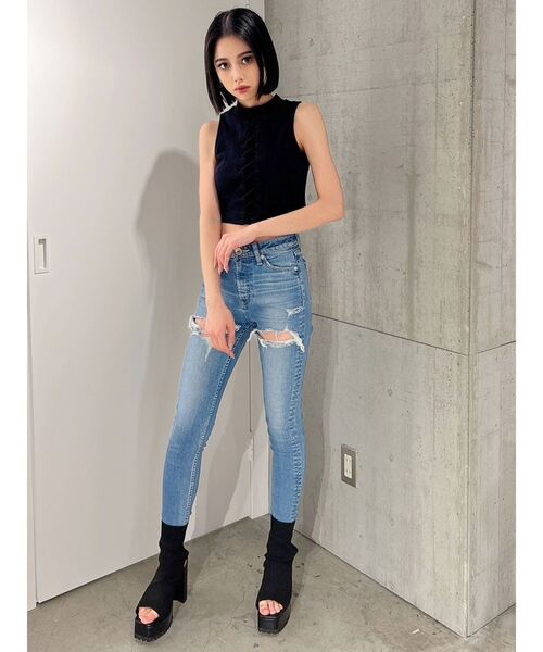 GYDA(ジェイダ)の「レースアップリブタンクトップ(タンクトップ・レディース・ブラック/オフホワイト・FREE)」の21枚目の写真