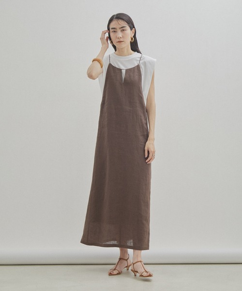 SALON adam et rope'(サロン アダム エ ロペ)の「【UVケア・接触冷感・洗濯耐久】PRIMA VEIL コットンノースリーブTシャツ(Tシャツ/カットソー・レディース・ホワイト/ブラック/カーキ・FREE)」の6枚目の写真