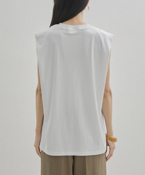 SALON adam et rope'(サロン アダム エ ロペ)の「【UVケア・接触冷感・洗濯耐久】PRIMA VEIL コットンノースリーブTシャツ(Tシャツ/カットソー・レディース・ホワイト/ブラック/カーキ・FREE)」の14枚目の写真