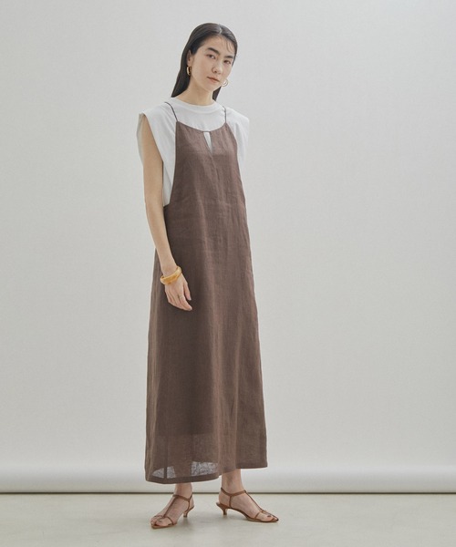 SALON adam et rope'(サロン アダム エ ロペ)の「【UVケア・接触冷感・洗濯耐久】PRIMA VEIL コットンノースリーブTシャツ(Tシャツ/カットソー・レディース・ホワイト/ブラック/カーキ・FREE)」の9枚目の写真