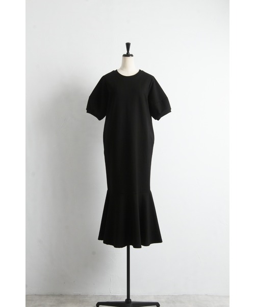 &. NOSTALGIA（アンドドットノスタルジア）の「【ZOZO限定】コクーンスリーブスウェットワンピース（ワンピース・レディース・オートミール/ブラック/ダークグレー・M）」の7枚目の写真