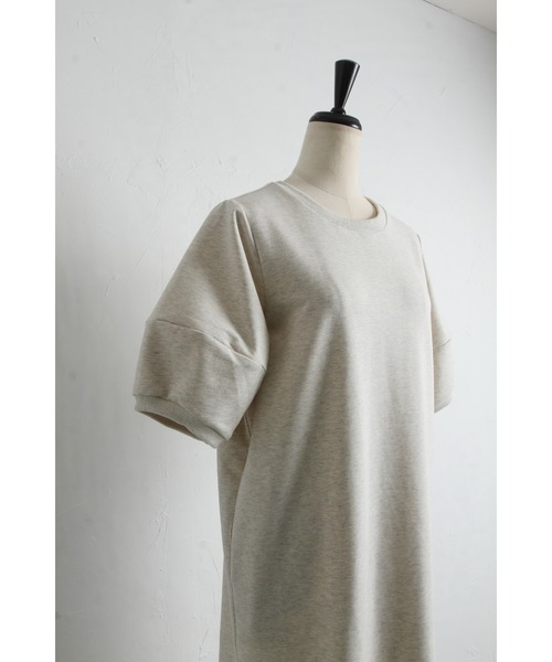 &. NOSTALGIA（アンドドットノスタルジア）の「【ZOZO限定】コクーンスリーブスウェットワンピース（ワンピース・レディース・オートミール/ブラック/ダークグレー・M）」の14枚目の写真