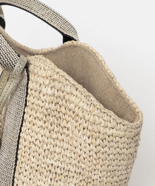 VIOLAd'ORO（ヴィオラドーロ）の「VIOLA d’ORO　テープモチーフラフィアバッグ（ハンドバッグ・レディース・ブラック/ゴールド系その他/ゴールド・ONE）」の12枚目の写真