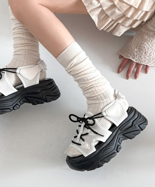 Shoes in Closet(シューズインクローゼット)の「【新色入荷】+6.5㎝ 軽量 厚底 ボリュームソール レースアップ リボン スポーツ サンダル 6357(サンダル・レディース・ベージュ/ホワイト/ブラック×ホワイト/ブラック/ダークブラウン/ホワイト×ブラック/ブラック系その他/ホワイト系その他・S/M/L/LL/3L/XS)」の18枚目の写真