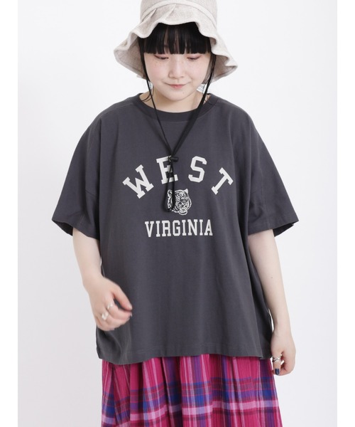 Samansa Mos2(サマンサ モスモス)の「ロゴアソートプリントTシャツ(Tシャツ/カットソー・レディース・オフホワイト/サックスブルー/ピンク/グリーン/チャコール/キナリ・フリ-)」の4枚目の写真