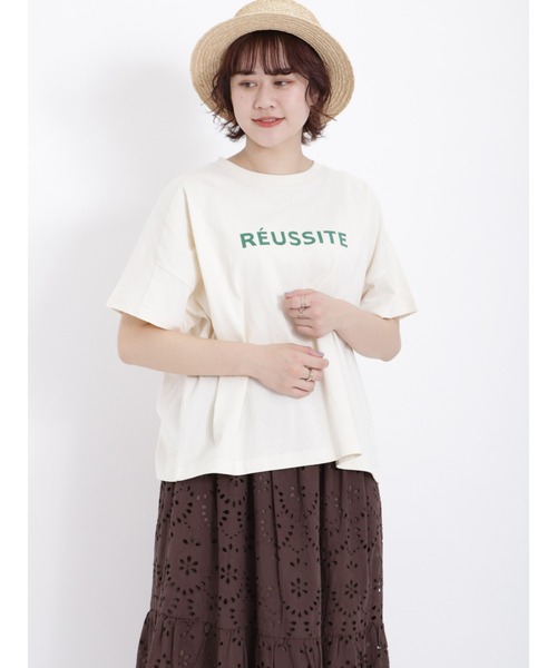 Samansa Mos2(サマンサ モスモス)の「ロゴアソートプリントTシャツ(Tシャツ/カットソー・レディース・オフホワイト/サックスブルー/ピンク/グリーン/チャコール/キナリ・フリ-)」の3枚目の写真