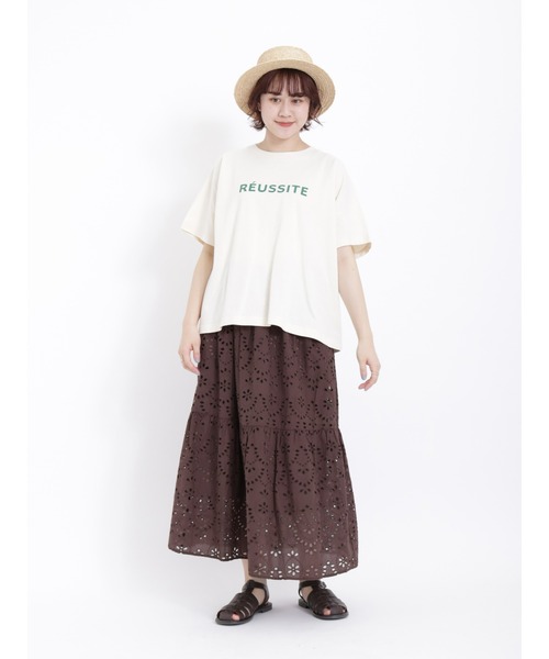 Samansa Mos2(サマンサ モスモス)の「ロゴアソートプリントTシャツ(Tシャツ/カットソー・レディース・オフホワイト/サックスブルー/ピンク/グリーン/チャコール/キナリ・フリ-)」の7枚目の写真