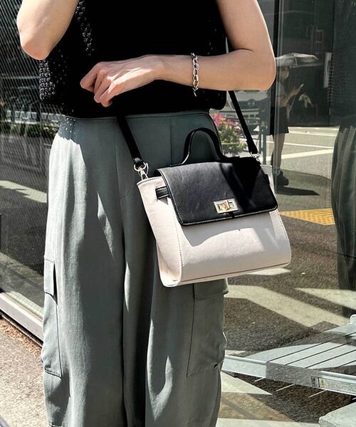 NOLLEY’S（ノーリーズ）の「◇【WEB限定】かぶせハンドバッグ（ハンドバッグ・レディース・ブラウン/ブラック/ベージュ・FREE）」の3枚目の写真