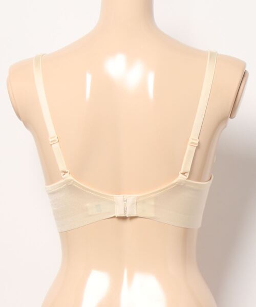 Triumph(トリンプ)の「恋するブラ ソフトストレッチカップ562 ブラジャー【A,B,Cカップ】TR562 WHU(ブラジャー・レディース・パープル/イエロー・B65/B80/B70/C75/C80/C70/B75/C65/C85/A70/A75)」の3枚目の写真