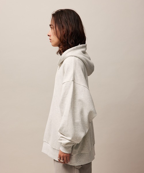 re_k by JUNRED（レクバイジュンレッド）の「re_k by JUNRED / アーチレタリングハーフジップパーカー（パーカー・メンズ・グリーン/チャコールグレー/ライトグレー・S/M/L）」の8枚目の写真