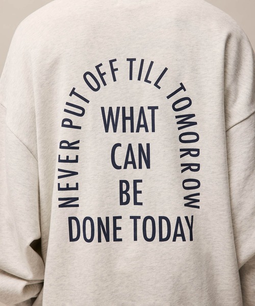 re_k by JUNRED（レクバイジュンレッド）の「re_k by JUNRED / アーチレタリングハーフジップパーカー（パーカー・メンズ・グリーン/チャコールグレー/ライトグレー・S/M/L）」の5枚目の写真