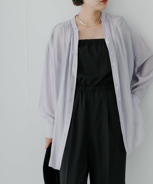 URBAN RESEARCH（アーバンリサーチ）の「シアーギャザーチュニックシャツ（シャツ/ブラウス・レディース・ブラック/オフホワイト/パープル系その他・FREE）」の3枚目の写真