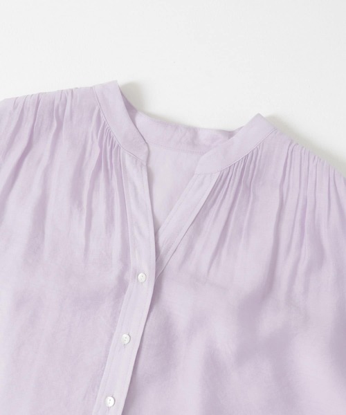 URBAN RESEARCH（アーバンリサーチ）の「シアーギャザーチュニックシャツ（シャツ/ブラウス・レディース・ブラック/オフホワイト/パープル系その他・FREE）」の8枚目の写真