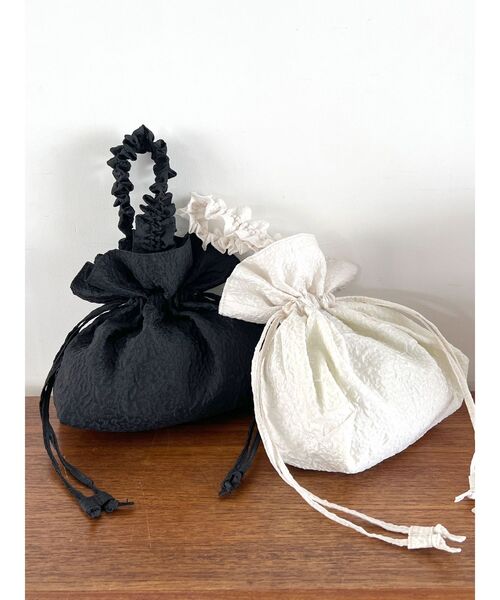 Ungrid（アングリッド）の「ギャザーハンドルバッグ（ハンドバッグ・レディース・オフホワイト/ブラック・FREE）」の3枚目の写真