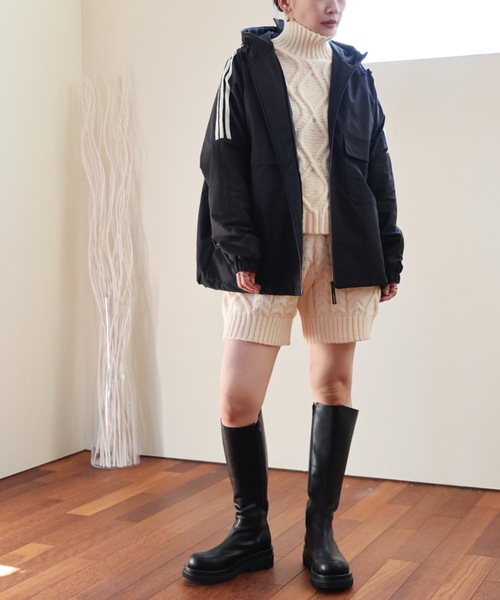 ULEULA(ウルア)の「ライン入りスポーティブルゾン(ブルゾン・レディース・ブラック/ホワイト・FREE)」の8枚目の写真