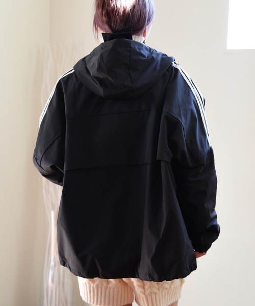 ULEULA(ウルア)の「ライン入りスポーティブルゾン(ブルゾン・レディース・ブラック/ホワイト・FREE)」の7枚目の写真