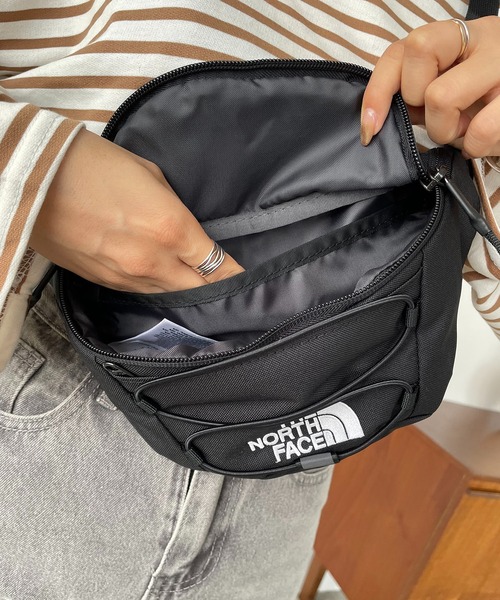 THE NORTH FACE（ザノースフェイス）の「【THE NORTH FACE】Jester  Lumbar ボディバッグ（ボディバッグ/ウエストポーチ・レディース・ブラック・FREE）」の14枚目の写真