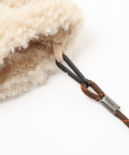 LOWRYS FARM(ローリーズファーム)の「コードツキフェイクファーミトン 976432(手袋・レディース・イエロー/ブルー/アイボリー・FREE)」の10枚目の写真