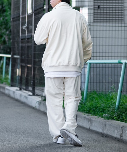 JOHN'S CLOSET(ジョンズクローゼット)の「【13 サイドライン ワンポイント刺繍 ベロアトラックパンツ(その他パンツ・メンズ・ブラウン/ホワイト/ワイン/ブラック・LARGE/MEDIUM)」の18枚目の写真