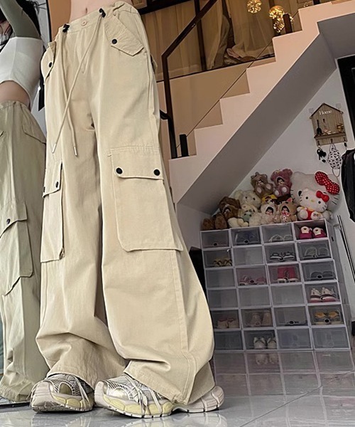 gossip!ロサンゼルス(ゴシップロサンゼルス)の「YUGA ハイウエストカーゴパンツ(カーゴパンツ・レディース・カーキ/ブラック/オフホワイト/グレー・L/M)」の16枚目の写真
