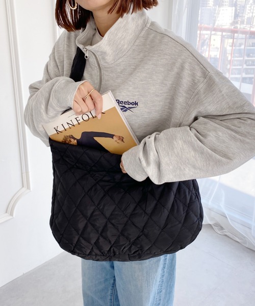 MYMOOD.(マイムード)の「【A4サイズ収納可】キルティングショルダーバッグ マザーズ トラベルバッグ(ショルダーバッグ・レディース・アイボリー/ブラック・FREE)」の22枚目の写真