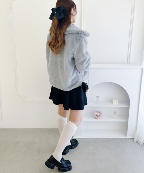 Loueme(ルエム)の「フェイクファー襟付きショートコート(その他アウター・レディース・ホワイト/ピンク/ブラック/グレー/ベージュ・FREE)」の16枚目の写真