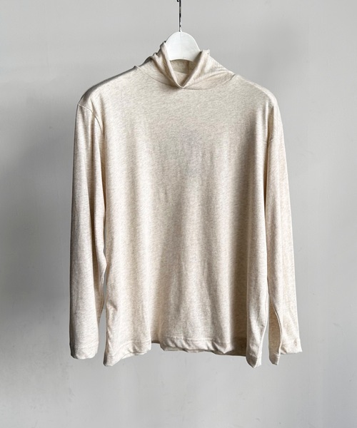 vent blanc(ヴァンブラン)の「VENT BLANC :コットン ハイネックトップス(Tシャツ/カットソー・レディース・ナチュラル/チャコールグレー/グレー/アイボリー/ブラウン・FREE)」の2枚目の写真