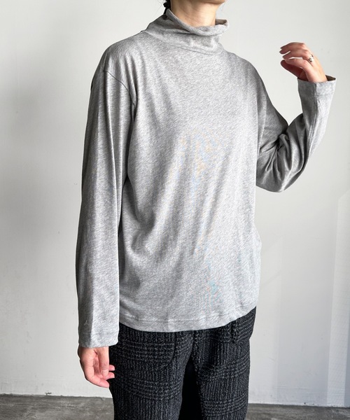 vent blanc(ヴァンブラン)の「VENT BLANC :コットン ハイネックトップス(Tシャツ/カットソー・レディース・ナチュラル/チャコールグレー/グレー/アイボリー/ブラウン・FREE)」の8枚目の写真