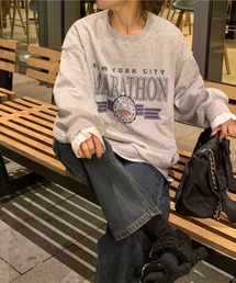ヴィンテージデザイン白抜きプリントロゴスウェット