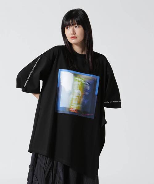 アウラアイラ　フォトコラージュTシャツ　アシンメトリー　ブラック　プリント OCEAN PHOTO PRINT T-SHIRT — aulaaila