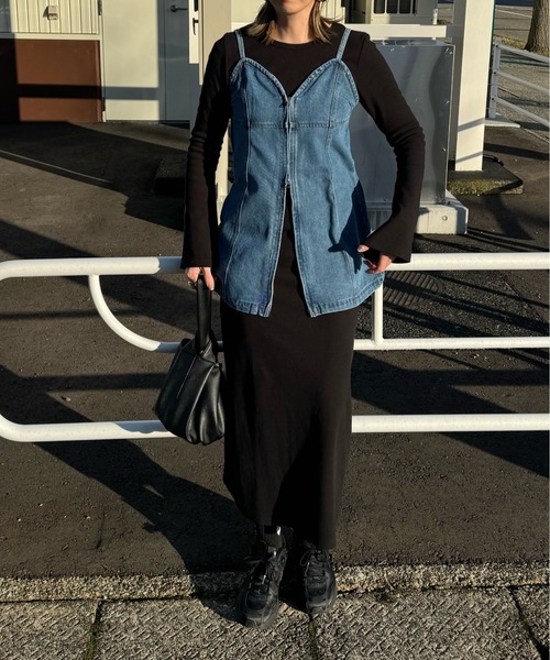 y/m by misato（イムバイミサト）の「デニムフロントジップビスチェ（ベスト・レディース・ブルー・FREE）」の10枚目の写真