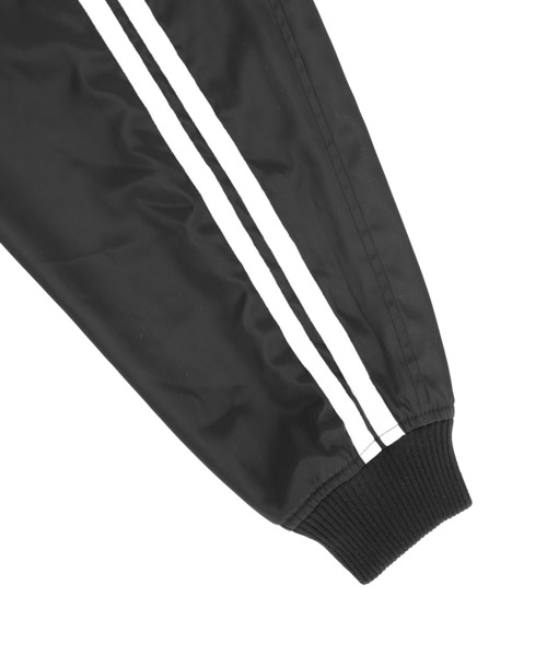 Figments（フィグメンツ）の「オーバーサイズラインボンバージャケット（ブルゾン・レディース・ブラック/ブルー・LARGE/X-LARGE）」の17枚目の写真