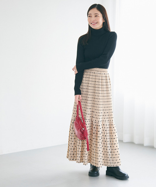 coca（coca）（コカ）の「プリーツ切り替えロングスカート（スカート・レディース・ホワイト/ブラック/グレー/ドット・ONE SIZE/LONG/SHORT）」の14枚目の写真