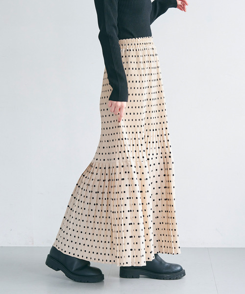 coca（coca）（コカ）の「プリーツ切り替えロングスカート（スカート・レディース・ホワイト/ブラック/グレー/ドット・ONE SIZE/LONG/SHORT）」の16枚目の写真