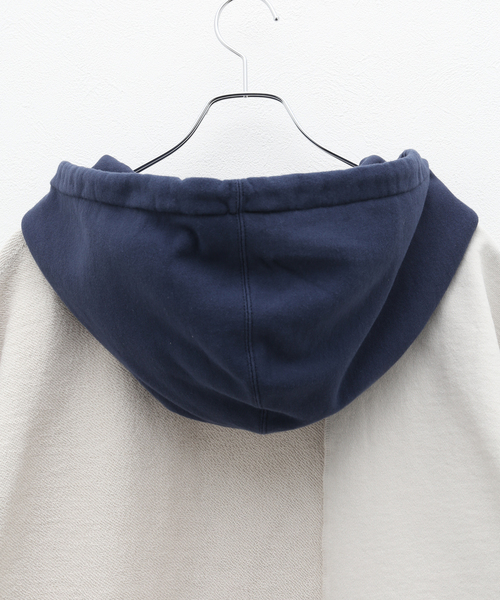 Name.(ネーム)の「【Name./ネーム】 ASYMMETRIC SWITCHING HOODIE(パーカー・メンズ・ベージュ/グリーン・2)」の8枚目の写真