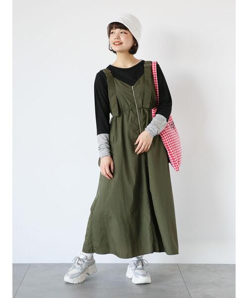 ehka sopo（エヘカソポ）の「Vネックカーゴジャンスカ（ワンピース・レディース・カーキ/ブラック/キナリ・F）」の18枚目の写真