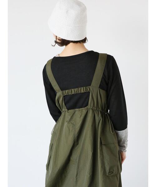 ehka sopo（エヘカソポ）の「Vネックカーゴジャンスカ（ワンピース・レディース・カーキ/ブラック/キナリ・F）」の22枚目の写真