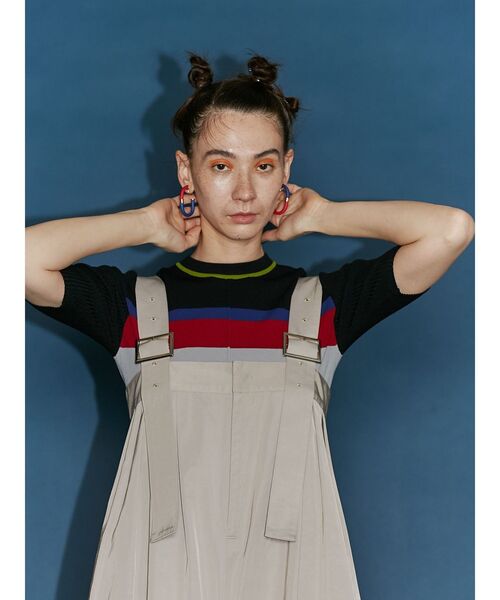 UN3D.（アンスリード）の「MULTI BORDER H/S KT / マルチボーダーハーフスリーブニット（ニット/セーター・レディース・ブラック/グレー・38/36）」の2枚目の写真