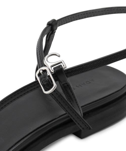 ADAM ET ROPE'（アダムエロペ）の「ナローフラットサンダル