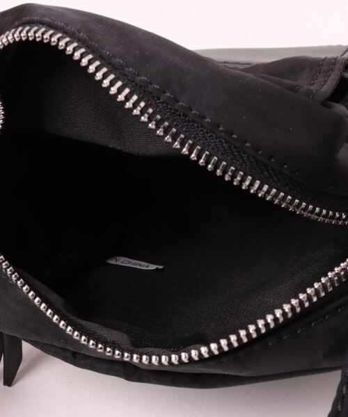 Bou Jeloud(ブージュルード)の「ナイロン合皮切替ミニBAG(ショルダーバッグ・レディース・ブラック/カーキ/アイボリー・ONESIZE)」の8枚目の写真