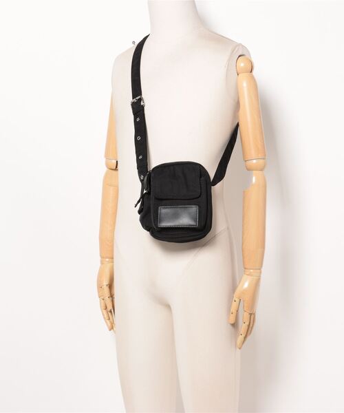 Bou Jeloud(ブージュルード)の「ナイロン合皮切替ミニBAG(ショルダーバッグ・レディース・ブラック/カーキ/アイボリー・ONESIZE)」の9枚目の写真