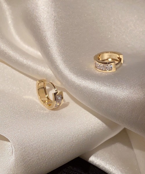 LA VORAGINE(ラ ヴォラジネ)の「アレルギー対応ミニピアス(ピアス(両耳用)・レディース・シルバー/ゴールド・M/L)」の11枚目の写真