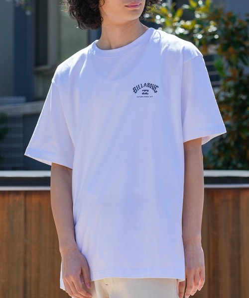 BILLABONG（ビラボン）の「BILLABONG メンズ ARCH SQUARE Ｔシャツ 【2024年春夏モデル】/ビラボンバックプリント半袖Tシャツ（Tシャツ/カットソー・メンズ・モスグリーン/ホワイト/ブラック・SMALL/MEDIUM/LARGE/X-LARGE）」の5枚目の写真