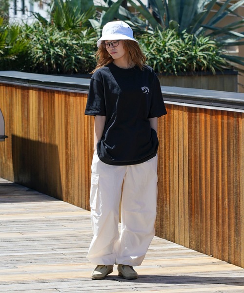 BILLABONG（ビラボン）の「BILLABONG メンズ ARCH SQUARE Ｔシャツ 【2024年春夏モデル】/ビラボンバックプリント半袖Tシャツ（Tシャツ/カットソー・メンズ・モスグリーン/ホワイト/ブラック・SMALL/MEDIUM/LARGE/X-LARGE）」の8枚目の写真