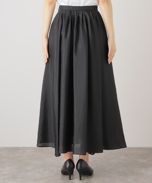 Noble（ノーブル）の「シルキータフタマキシスカート（スカート・レディース・アイボリー/ブラック・38/36）」の14枚目の写真