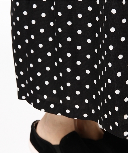 one after another NICE CLAUP（ワンアフターアナザーナイスクラップ）の「【mer11月号掲載 ナイスクラップ】ベルト付ミモレスカート（スカート・レディース・キャメル/カーキ/ドット・FREE）」の12枚目の写真