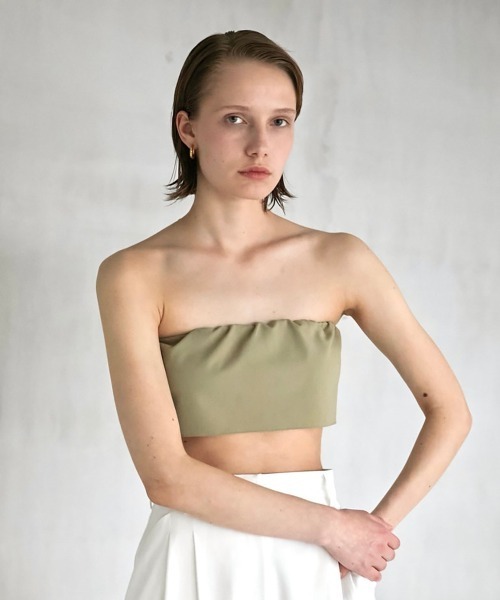 LA PEAU DE GEM(ラポドゥジェム)の「【LA PEAU DE GEM】トップスバンドゥ(その他トップス・レディース・ブラック/ベージュ/ネイビー・FREE)」の1枚目の写真